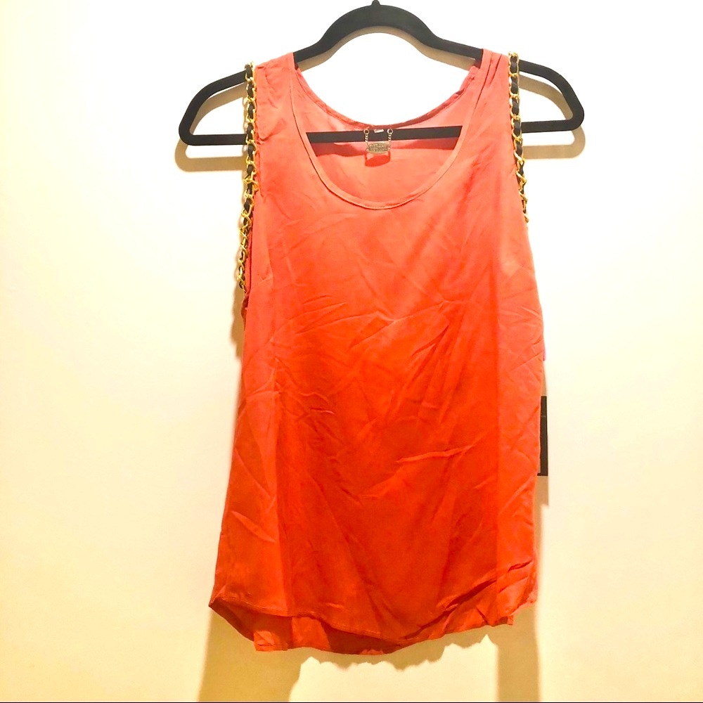 ALI AND KRIS CORAL TANK WITH GOLD CHAIN DETAIL